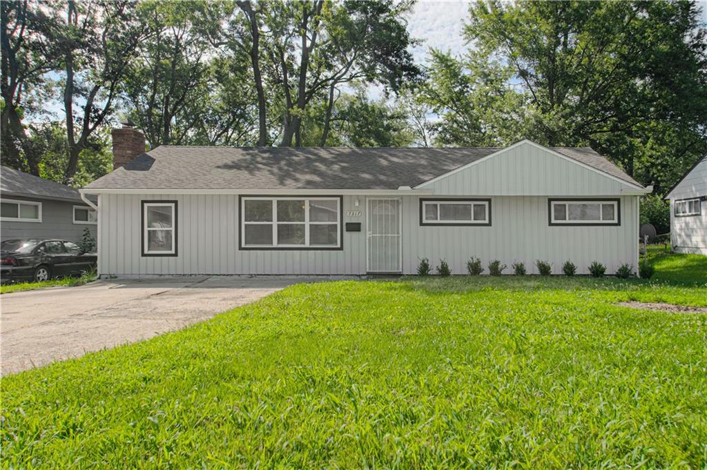 Homes for sale in Kansas City, MO | 7317 E 109th St, Kansas City, MO 64134 | MLS# 2629194