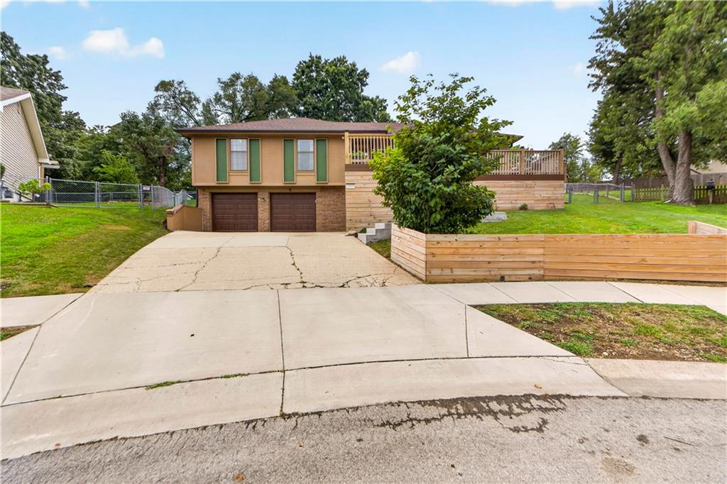2nd image of 11925 W 49th Ter, Shawnee, KS 66216 | MLS# 2629222