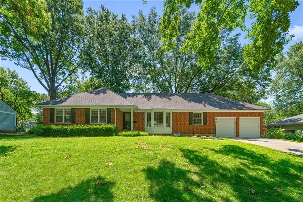 1st image of 4411 W 97th St, Overland Park, KS 66207 | MLS# 2629271