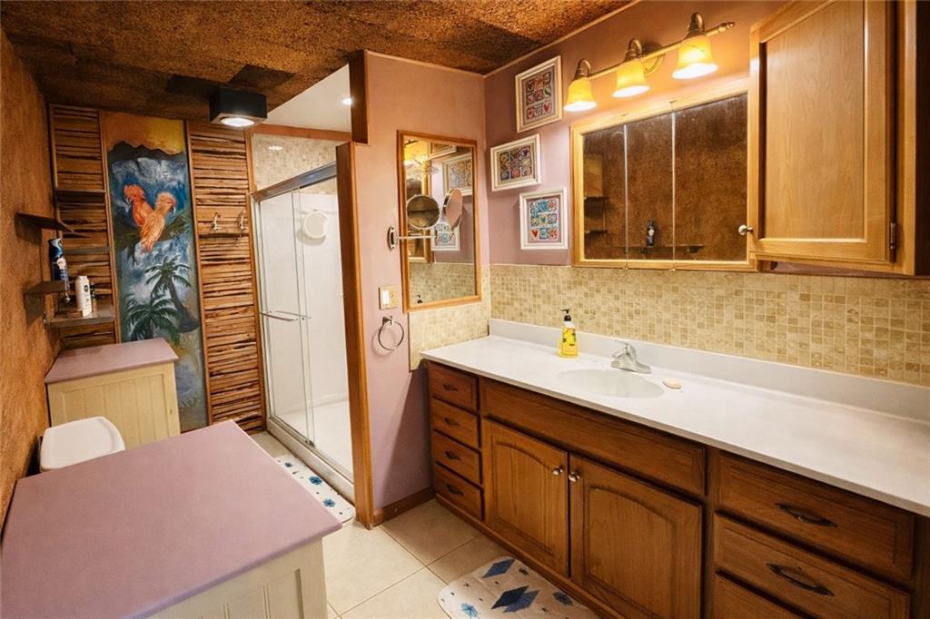 5th image of 3907 Ne Beach Rd, Lee's Summit, MO 64064 | MLS# 2629303