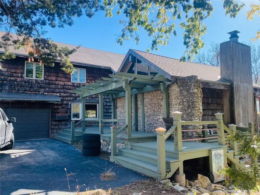 2nd image of 3907 Ne Beach Rd, Lee's Summit, MO 64064 | MLS# 2629303