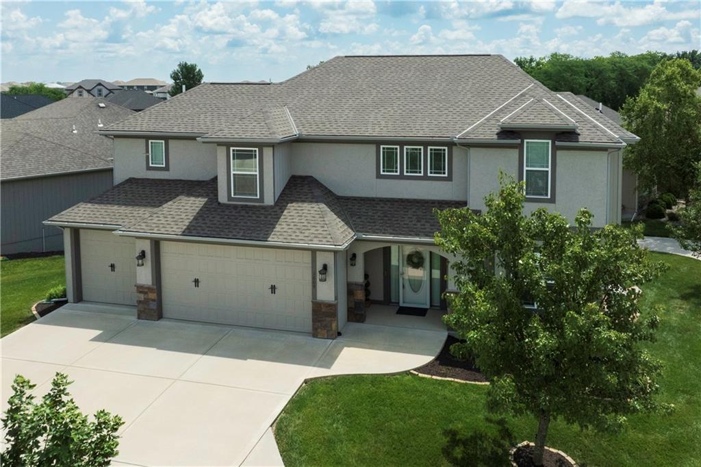 Photo 2 of Single family home for sale at 1609 Nw 95th Street, Kansas City, MO 64155 | MLS# 2629405 | Listing updated on 2026-09-04