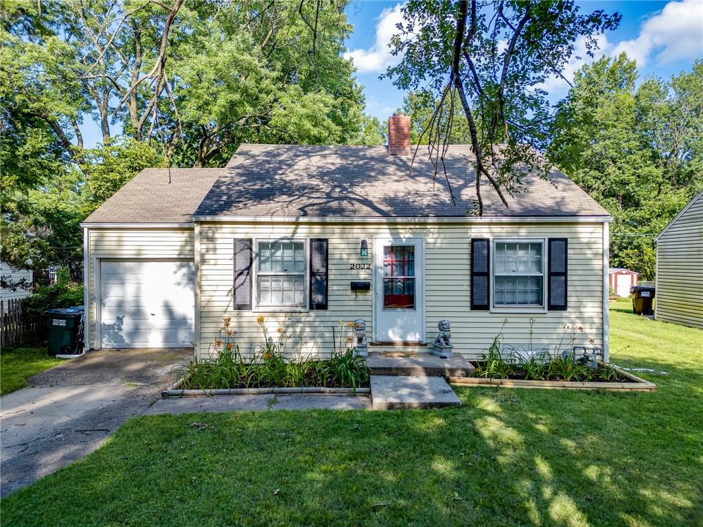 1st image of 2022 Kentucky St, Lawrence, KS 66046 | MLS# 2629448
