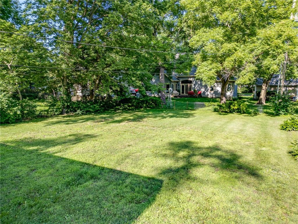 27th image of 2022 Kentucky St, Lawrence, KS 66046 | MLS# 2629448