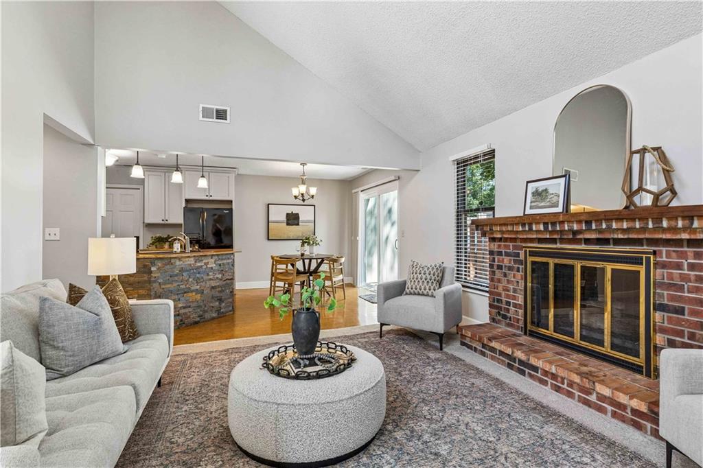 5th image of 734 E 121St Ter, Kansas City, MO 64146 | MLS# 2629458