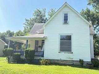 2nd image of 909 W 10th St, Sedalia, MO 65301 | MLS# 2629538