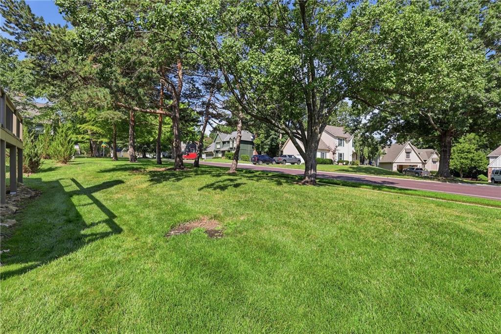 35th image of 6216 W 126th St, Overland Park, KS 66209 | MLS# 2629747