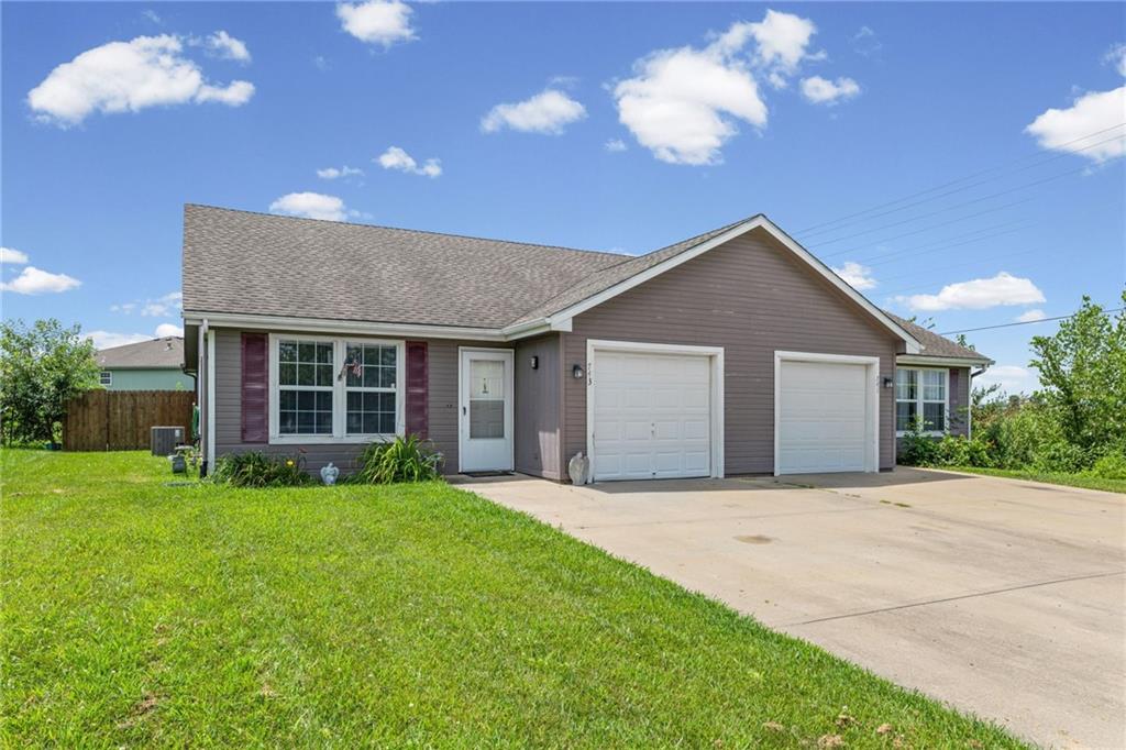 3rd image of 741 Pinewood St, Gardner, KS 66030 | MLS# 2629782