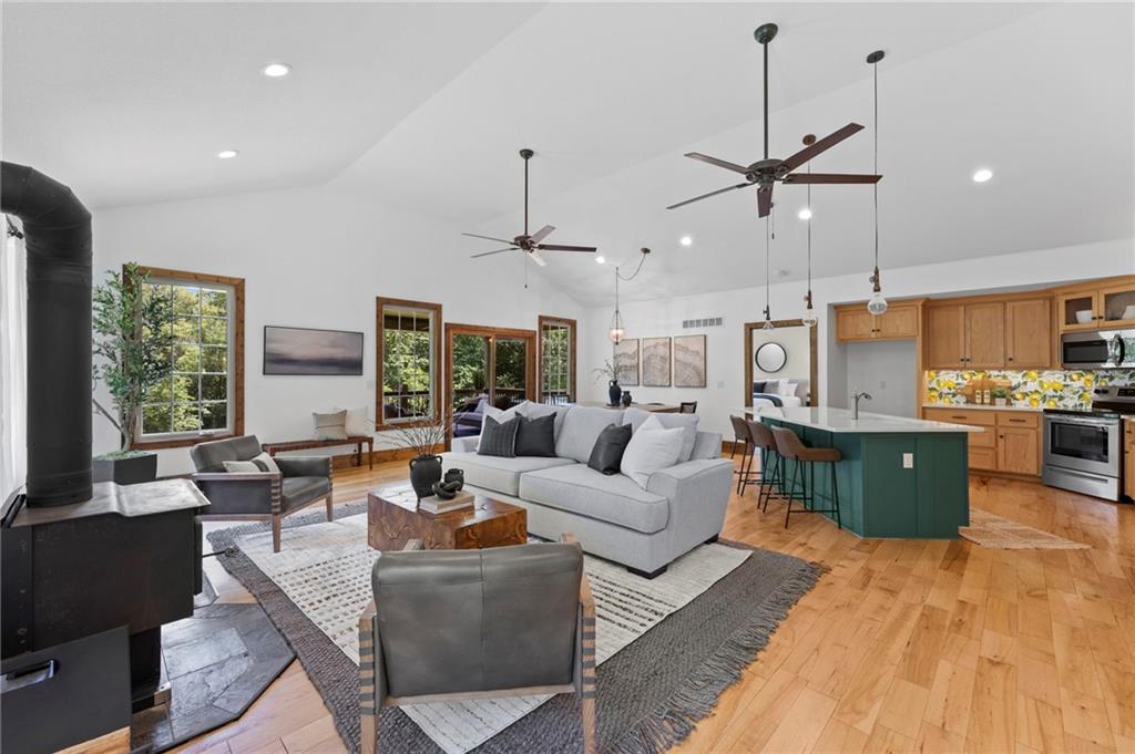 3rd image of 1404 E 183Rd St, Belton, MO 64012 | MLS# 2629870