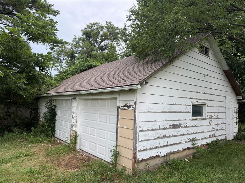 15th image of 108 Nw Heady Ave, Kansas City, MO 64163 | MLS# 2629894