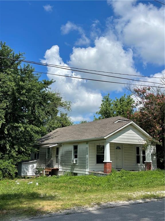 2nd image of 108 Nw Heady Ave, Kansas City, MO 64163 | MLS# 2629894
