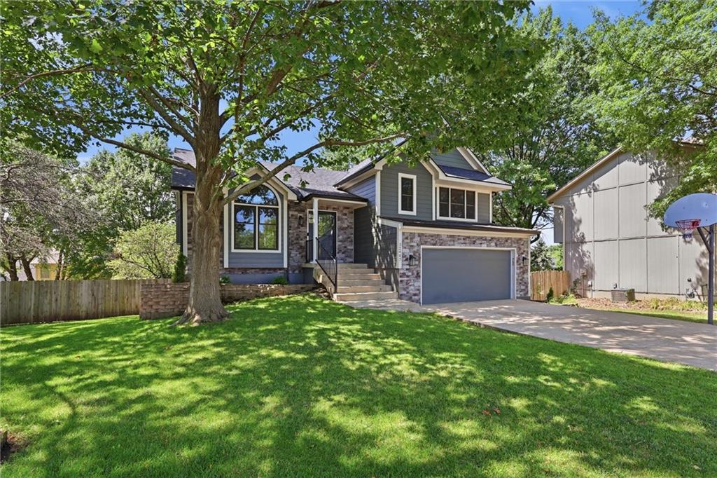 3rd image of 12407 S Alcan St, Olathe, KS 66062 | MLS# 2629968