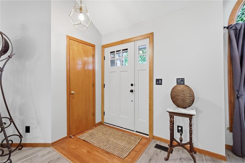 5th image of 12407 S Alcan St, Olathe, KS 66062 | MLS# 2629968