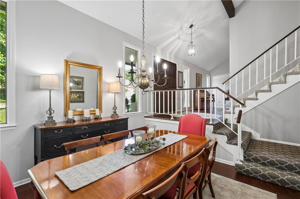 5th image of 10211 Broadmoor St, Overland Park, KS 66212 | MLS# 2629982