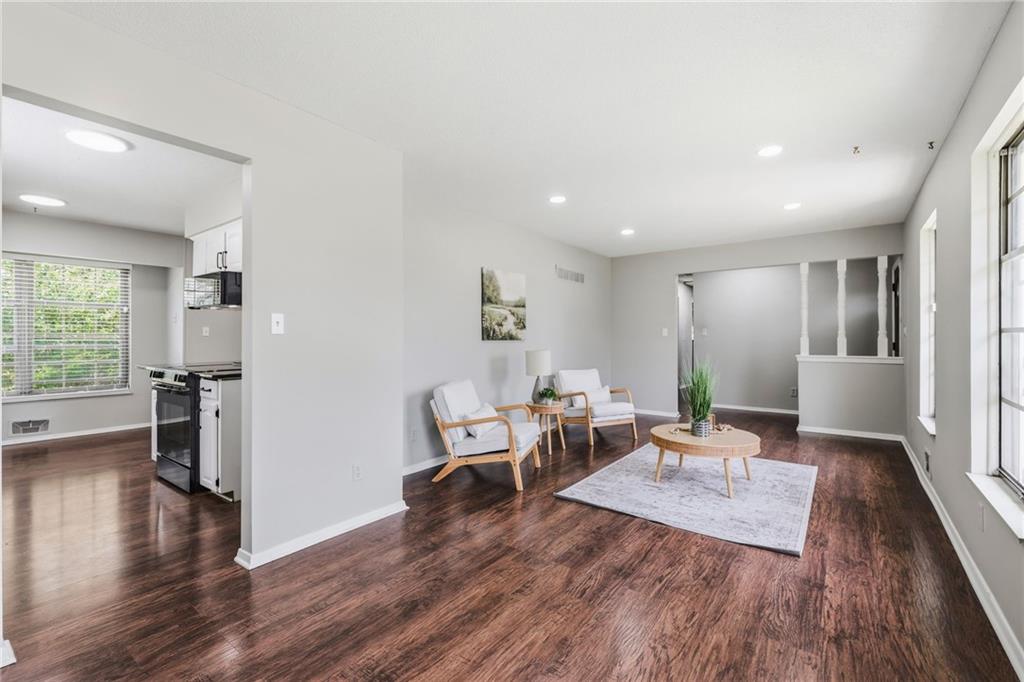 Photo 4 of Single family home for sale at 1718 E 97th Terrace, Kansas City, MO 64131 | MLS# 2629996 | Listing updated on 2026-09-06