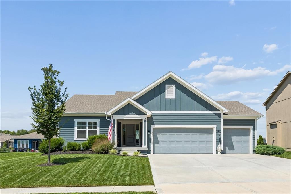 1st image of 3212 Sw Arbor Tree Dr, Lee's Summit, MO 64082 | MLS# 2630029