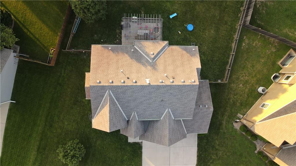 3rd image of 1304 Aberdeen Cir, Raymore, MO 64083 | MLS# 2630043