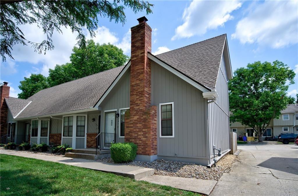 1st image of 131 Sw Donovan Rd, Lees Summit, MO 64063 | MLS# 2630199