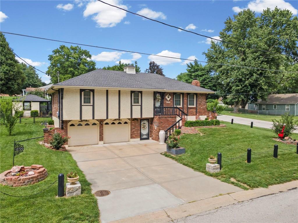 3rd image of 12720 E Silver Ln, Sugar Creek, MO 64050 | MLS# 2630248