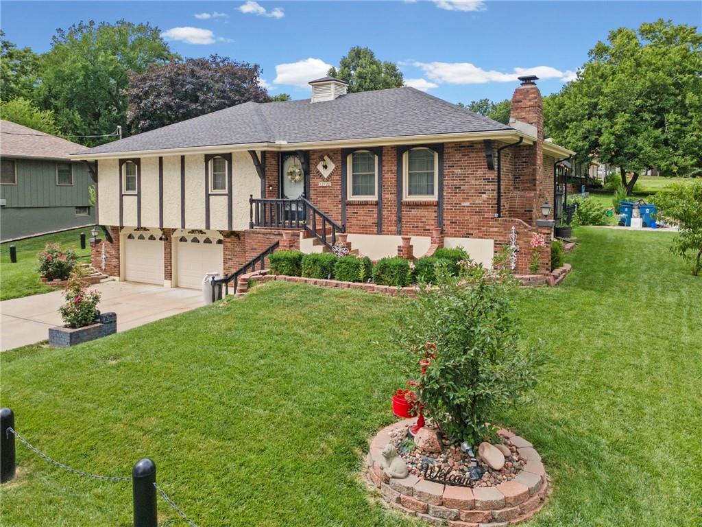 4th image of 12720 E Silver Ln, Sugar Creek, MO 64050 | MLS# 2630248