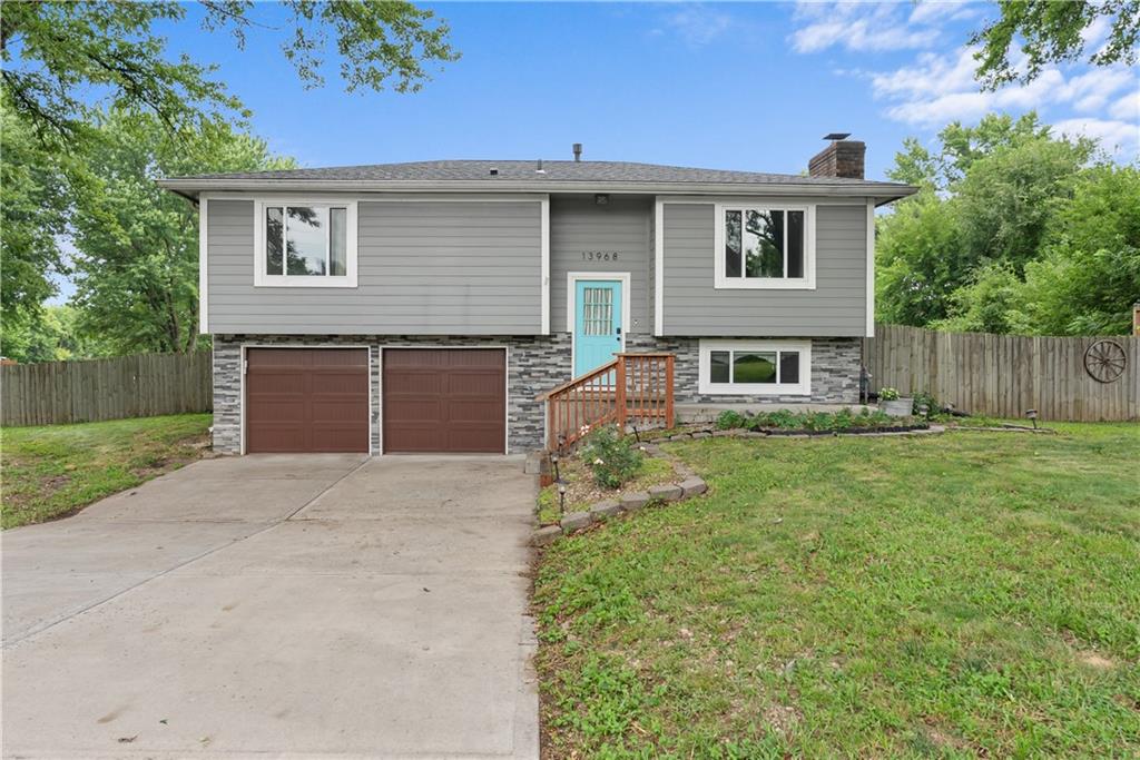1st image of 13968 Mcintyre Rd, Leavenworth, KS 66048 | MLS# 2630249