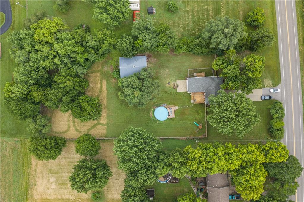 2nd image of 13968 Mcintyre Rd, Leavenworth, KS 66048 | MLS# 2630249