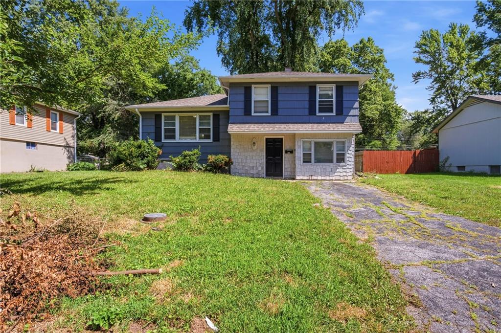 1st image of 8602 E 110th St, Kansas City, MO 64134 | MLS# 2630285