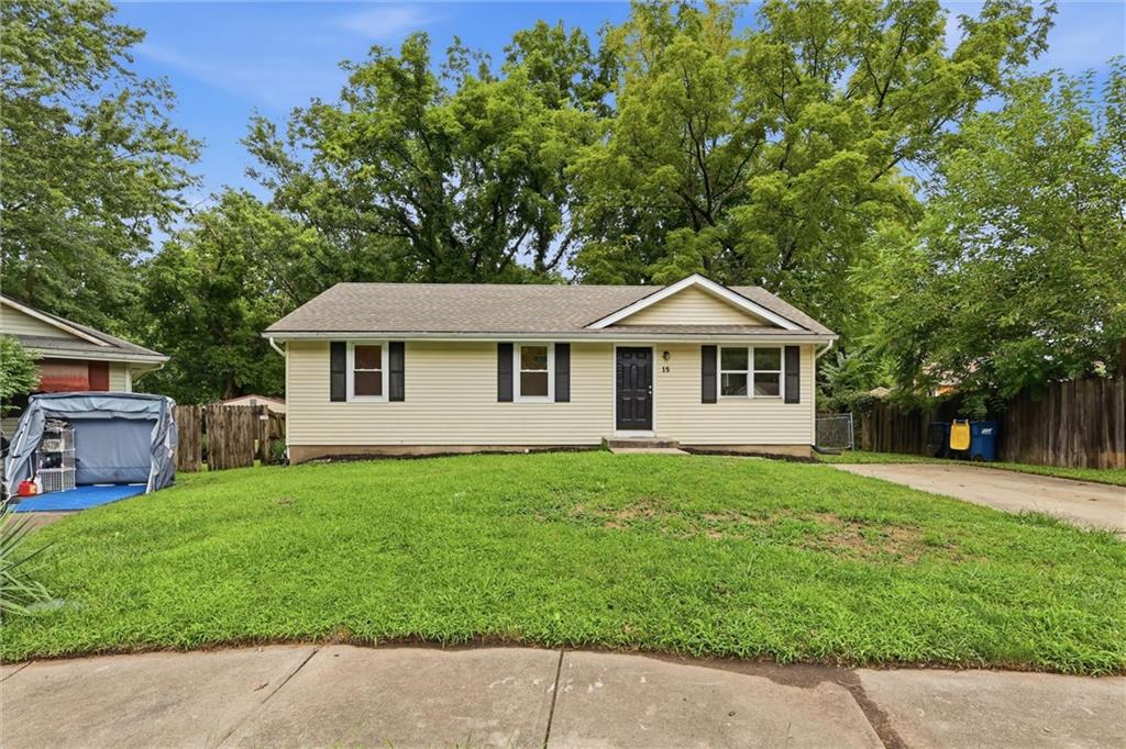4th image of 15 Brooks Ct, Liberty, MO 64068 | MLS# 2630338