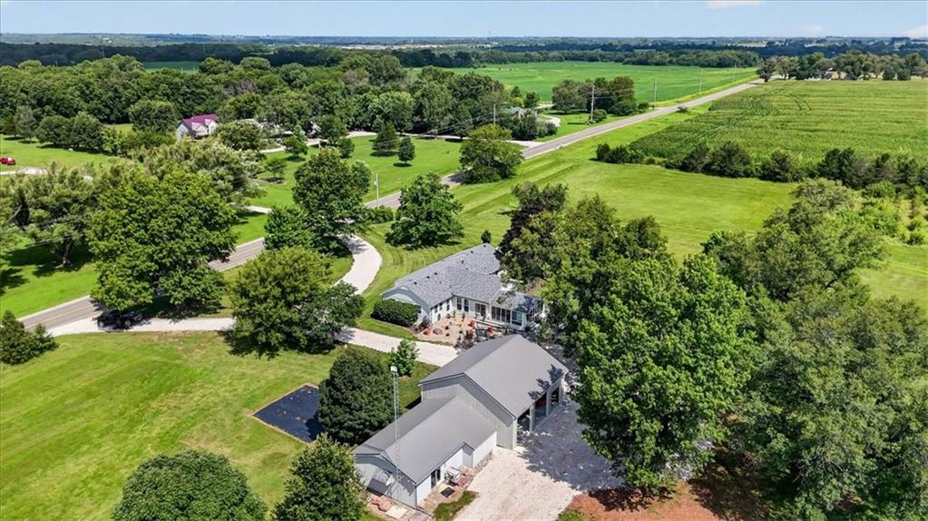 2nd image of 26025 Metcalf Rd, Louisburg, KS 66053 | MLS# 2630348
