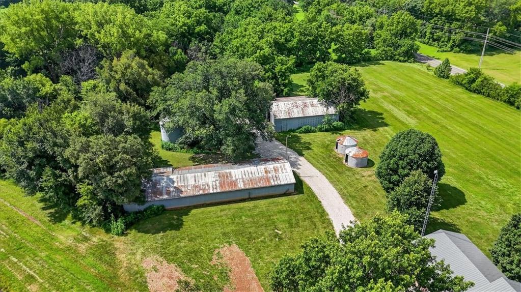 4th image of 26025 Metcalf Rd, Louisburg, KS 66053 | MLS# 2630348