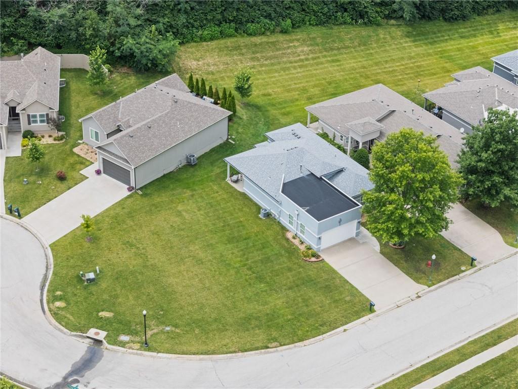 35th image of 2701 Ne Sonora Valley Dr, Blue Springs, MO 64014 | MLS# 2630366