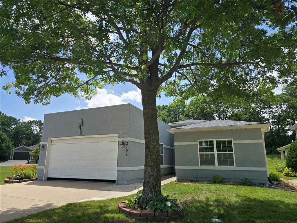 1st image of 2701 Ne Sonora Valley Dr, Blue Springs, MO 64014 | MLS# 2630366