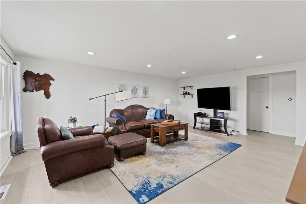 3rd image of 3003 E 171St St, Belton, MO 64012 | MLS# 2630374