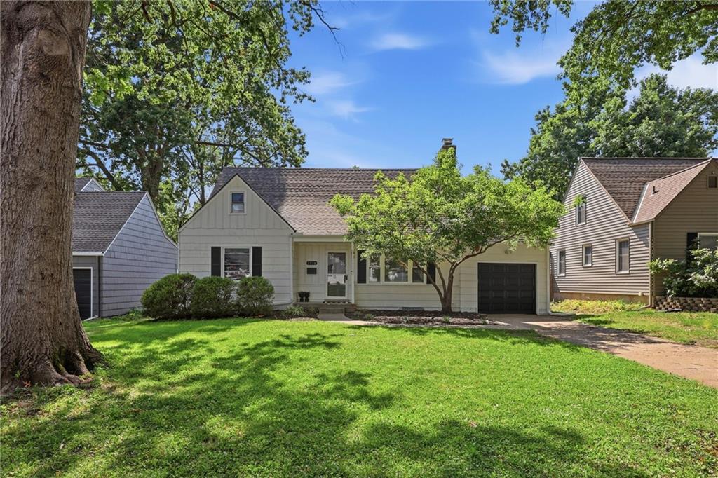 Homes for sale in Roeland Park, KS | 5516 Rosewood St, Roeland Park, KS 66205 | MLS# 2630397