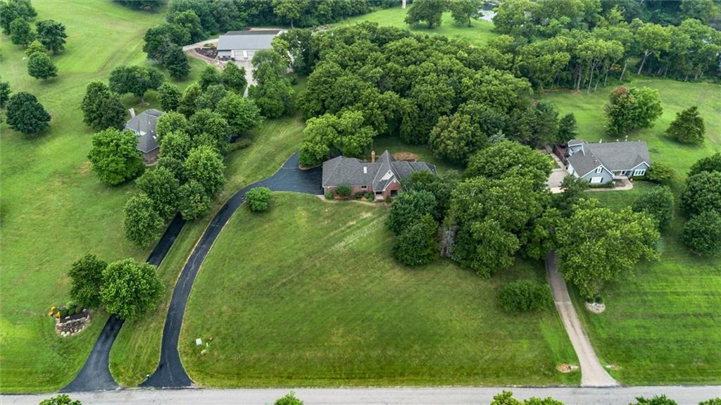 2nd image of 2530 Greenwood Dr, Ottawa, KS 66067 | MLS# 2630424