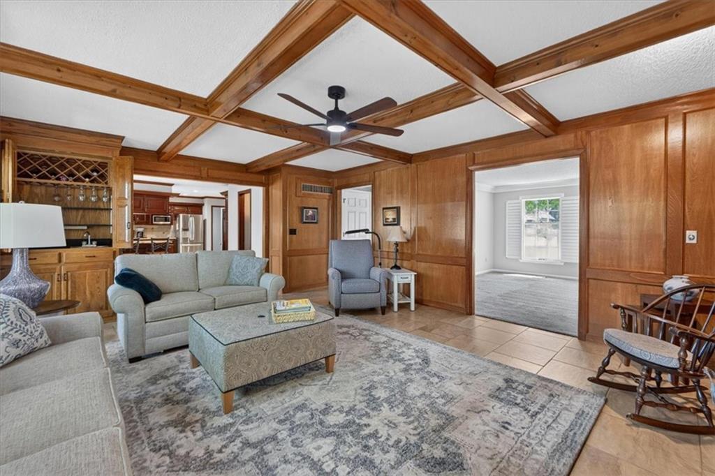 5th image of 22 Ne Bayview Dr, Lees Summit, MO 64064 | MLS# 2630518