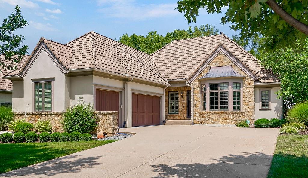 1st image of 2846 W 137th Ter, Leawood, KS 66224 | MLS# 2630586