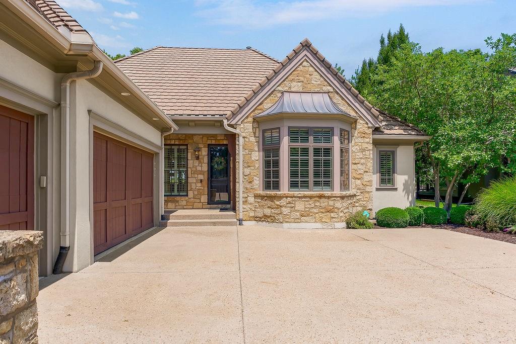 2nd image of 2846 W 137th Ter, Leawood, KS 66224 | MLS# 2630586