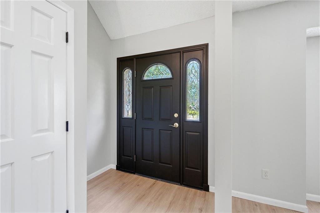 2nd image of 11620 Grant Dr, Overland Park, KS 66210 | MLS# 2630637