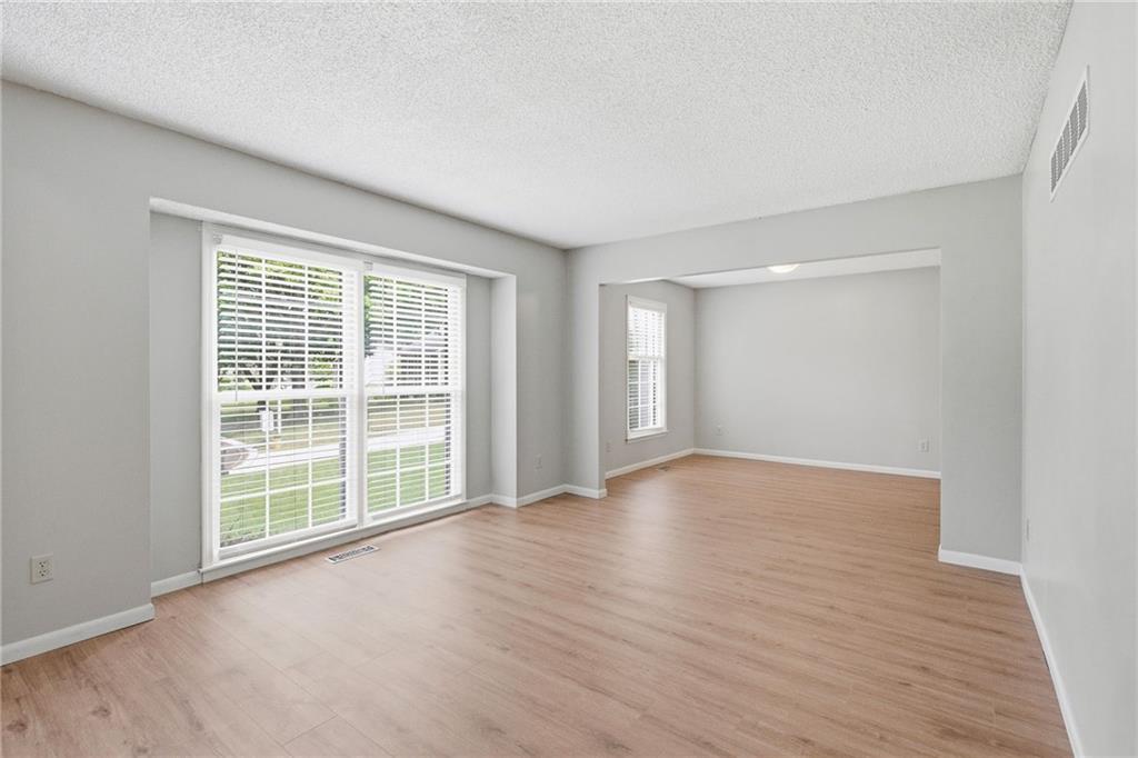 5th image of 11620 Grant Dr, Overland Park, KS 66210 | MLS# 2630637