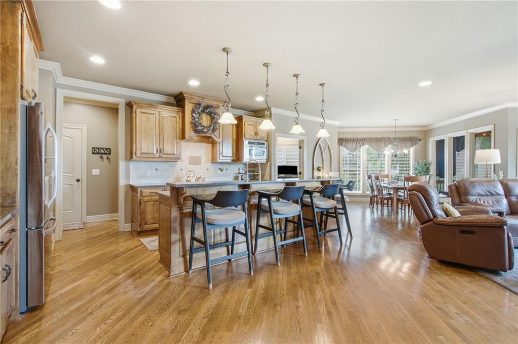 3rd image of 138 S Shore Dr, Lake Winnebago, MO 64034 | MLS# 2630655
