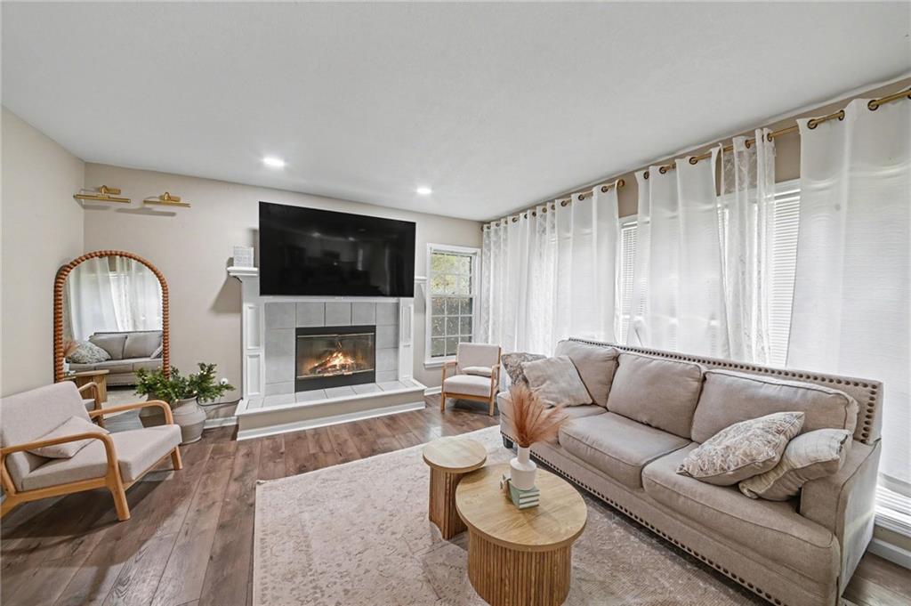 3rd image of 4927 Brockway St, Shawnee, KS 66226 | MLS# 2630657