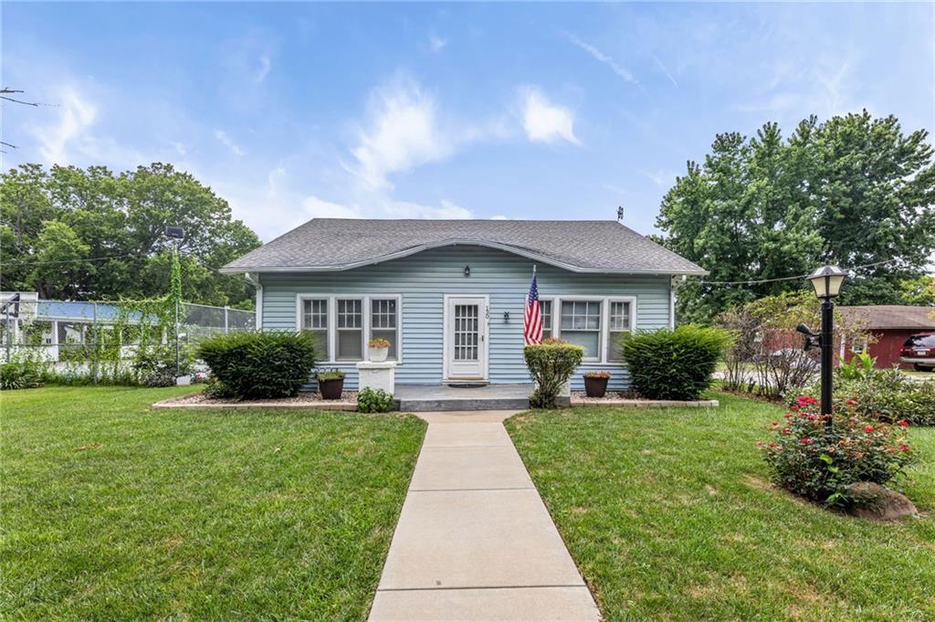 1st image of 130 N Center Ave, Williamsburg, KS 66095 | MLS# 2630682