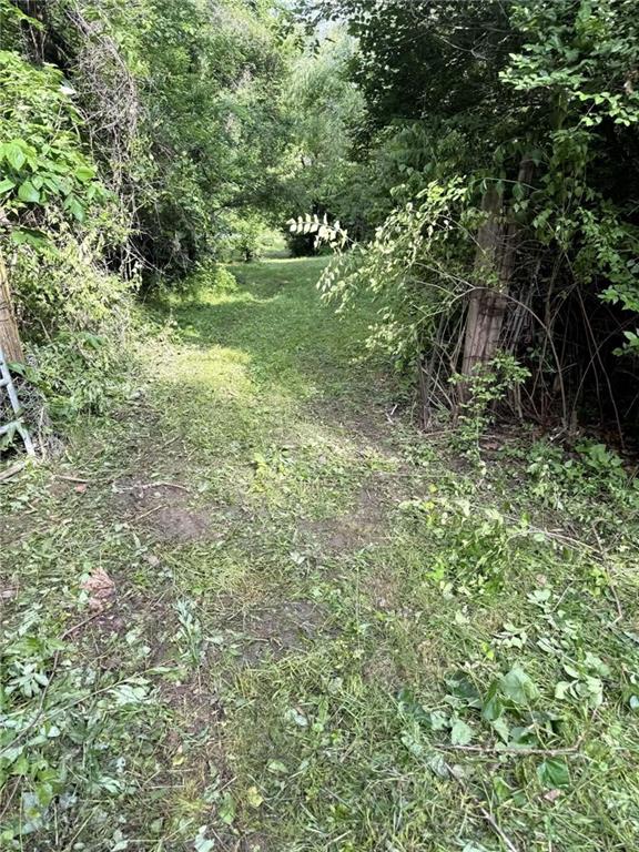 3rd image of 233 S 72nd St, Kansas City, KS 66111 | MLS# 2630713