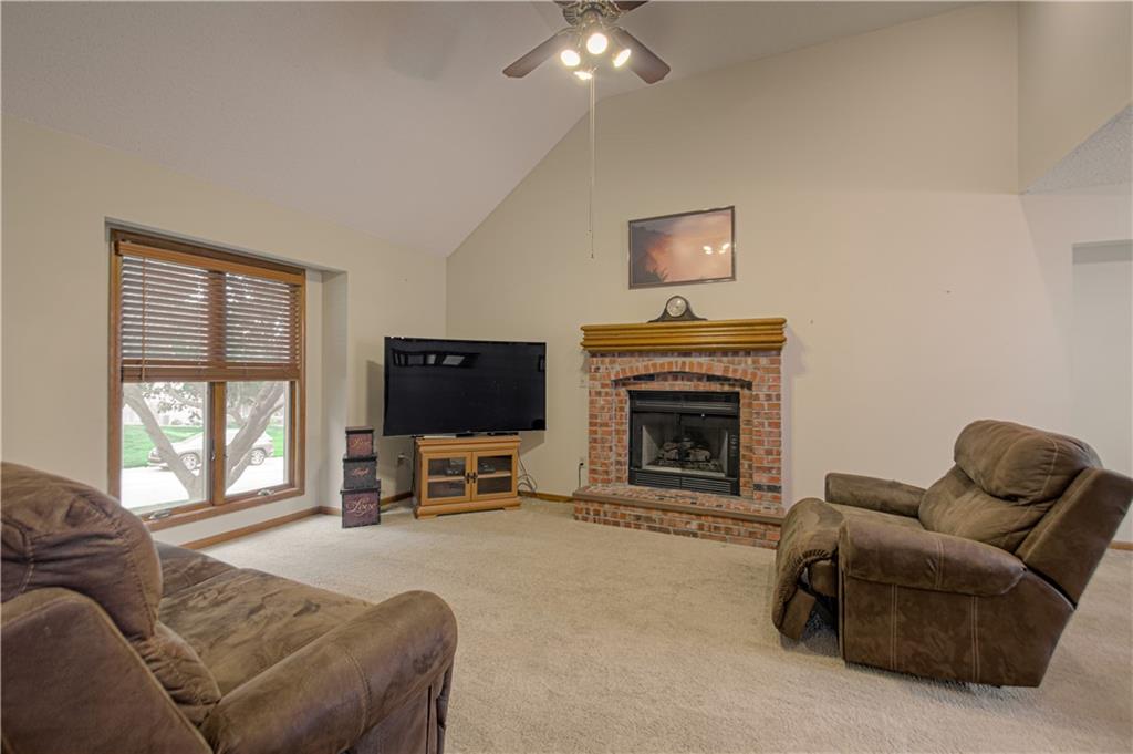 4th image of 1023 E Oakview St, Olathe, KS 66061 | MLS# 2630796