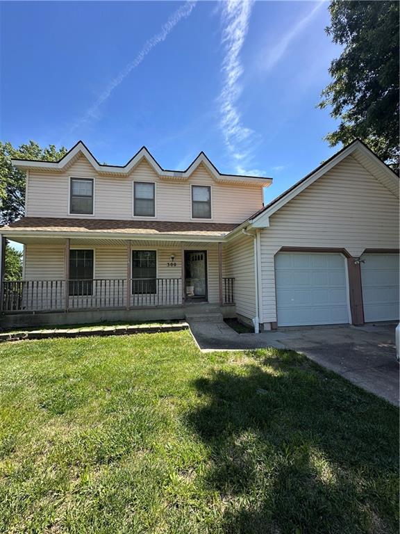 1st image of 300 N Persimmon Dr, Olathe, KS 66061 | MLS# 2630813