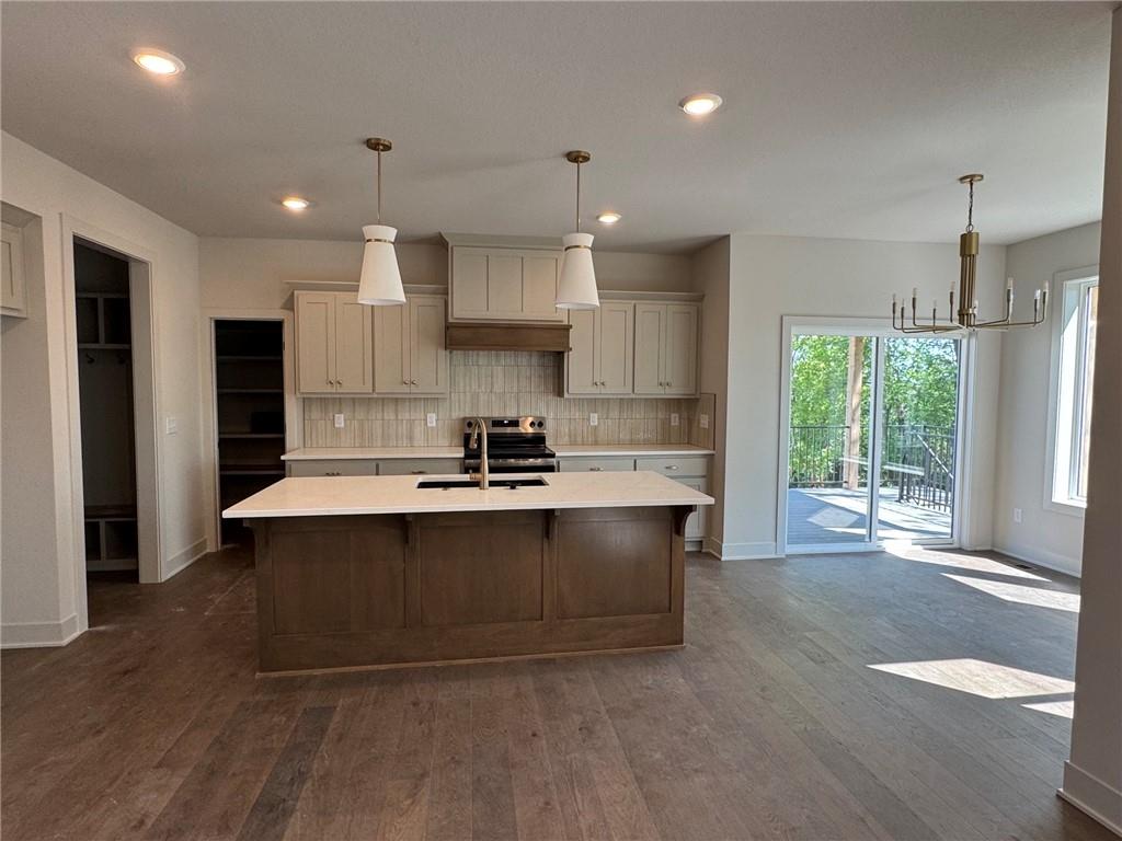4th image of 1957 Longview Dr, Liberty, MO 64068 | MLS# 2630825