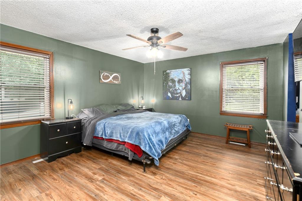 4th image of 16505 Greenwald Dr, Belton, MO 64012 | MLS# 2630913