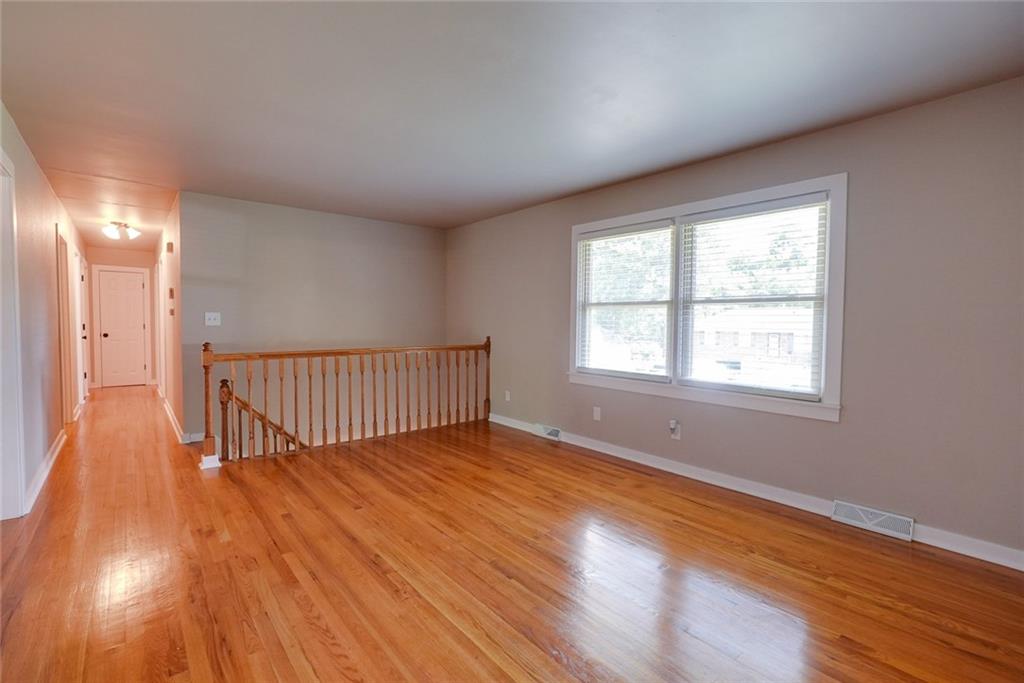 4th image of 17226 E 40Th Ter S, Independence, MO 64055 | MLS# 2631002