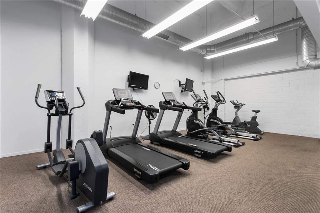 42nd image of 2029 Grand Blvd #115, Kansas City, MO 64108 | MLS# 2631053